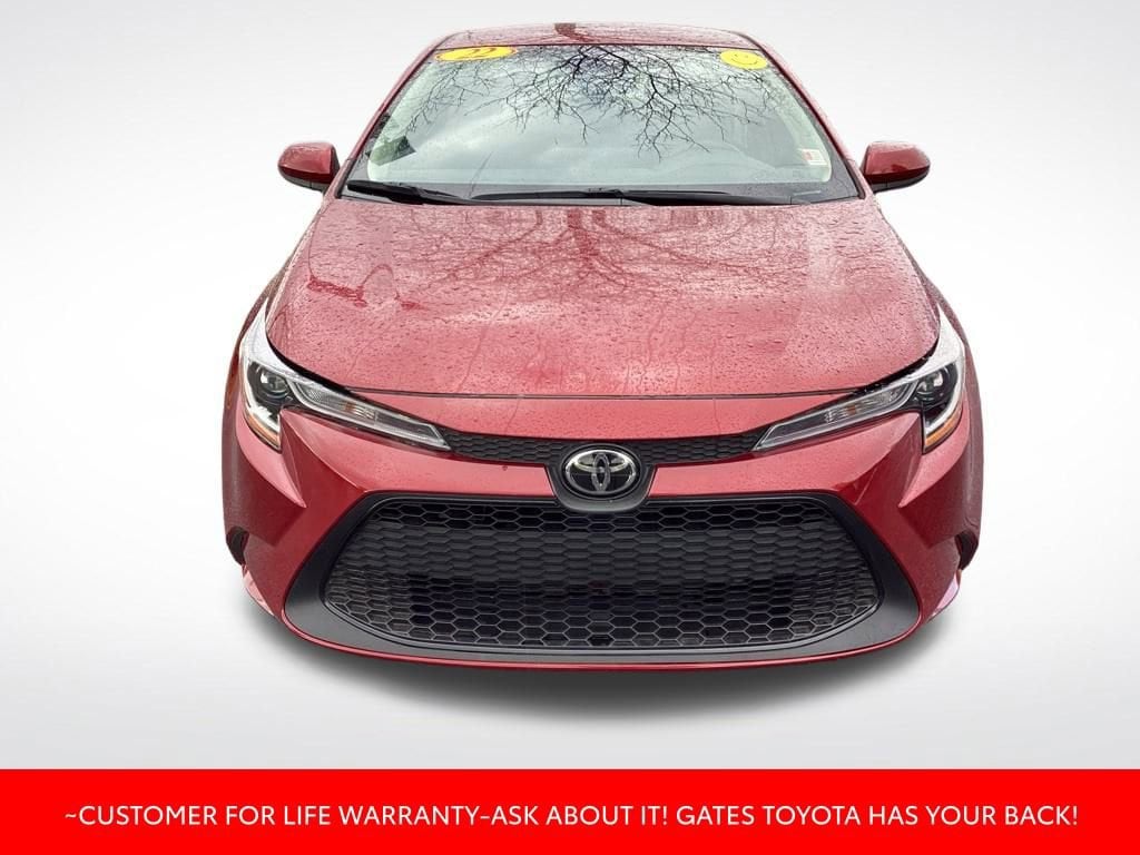 Used 2022 Toyota Corolla LE with VIN JTDEPMAE1NJ191416 for sale in South Bend, IN