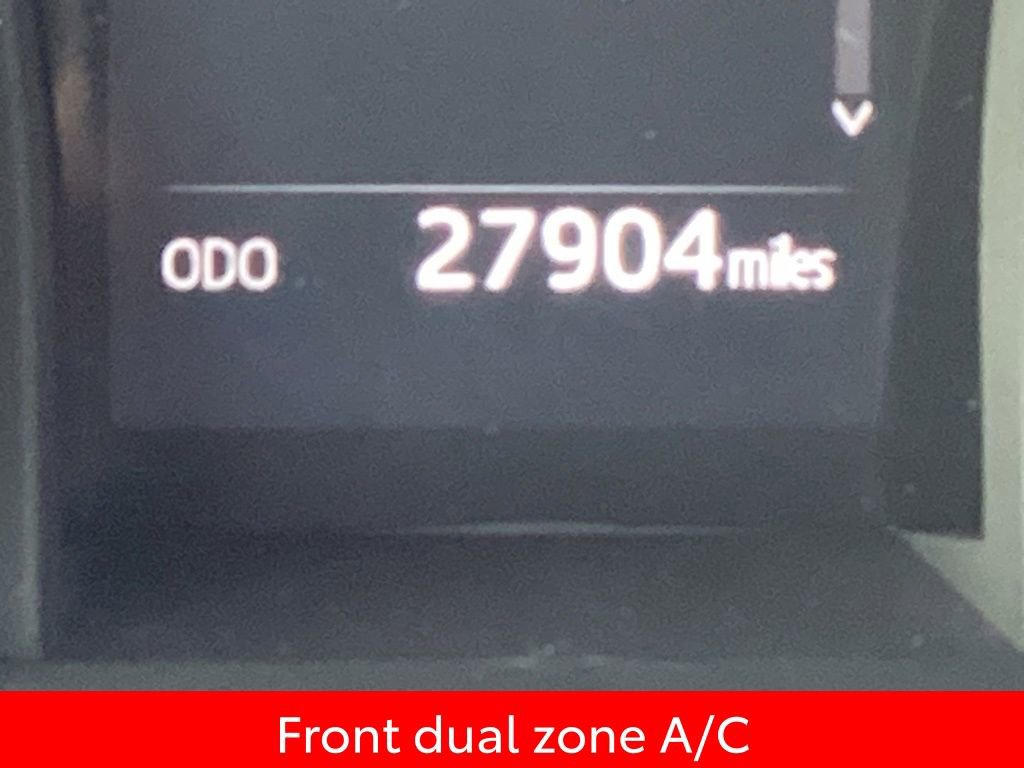 2024 Toyota Camry SE photo 4