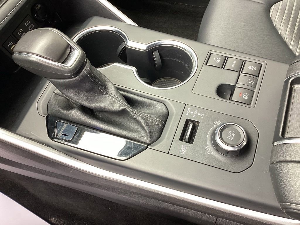 2025 Toyota Highlander XSE - Photo 31