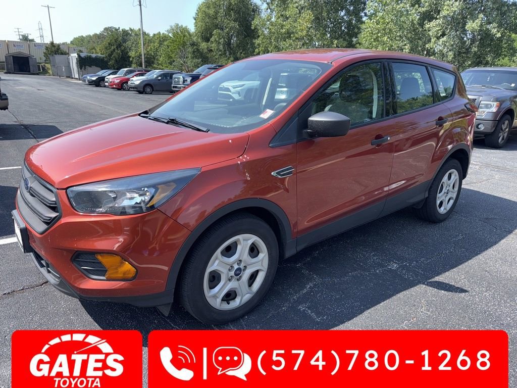2019 Ford Escape Sport photo 2
