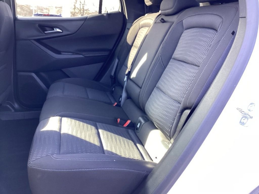 2025 Chevrolet Equinox LT - Photo 13