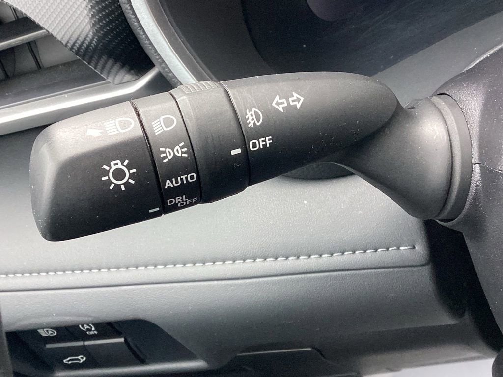 2025 Toyota Highlander XSE - Photo 26