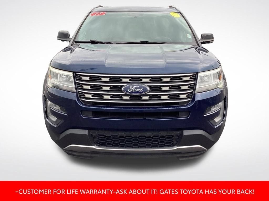Used 2017 Ford Explorer XLT with VIN 1FM5K7DH1HGC60852 for sale in South Bend, IN