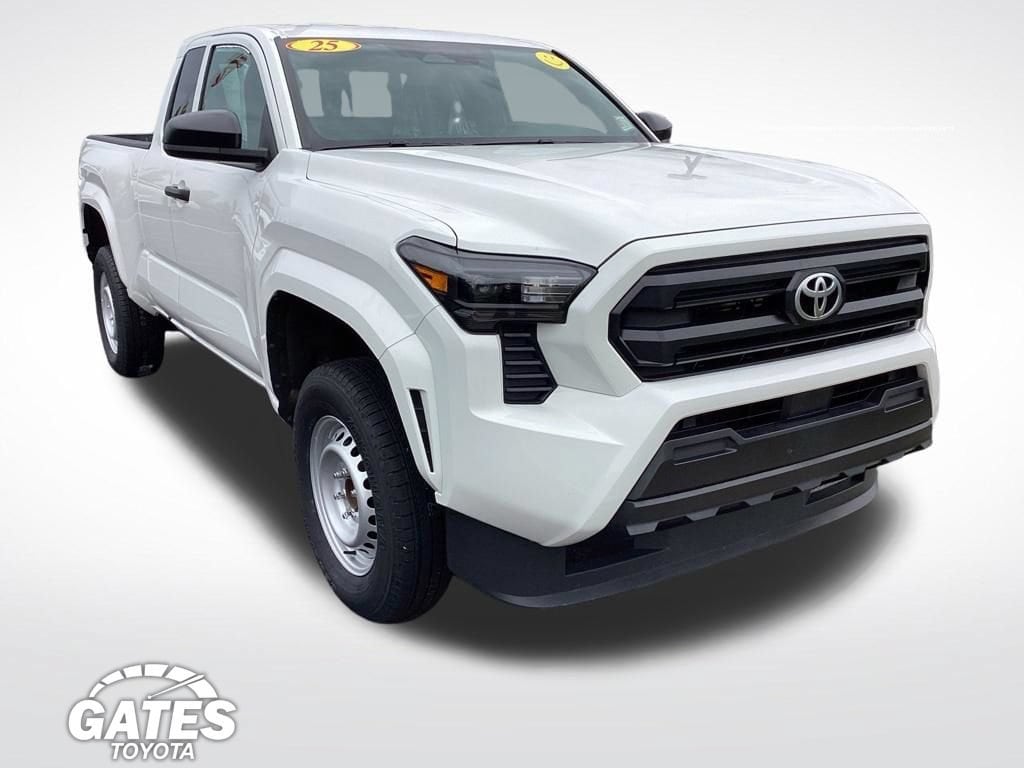 Used 2025 Toyota Tacoma SR Truck