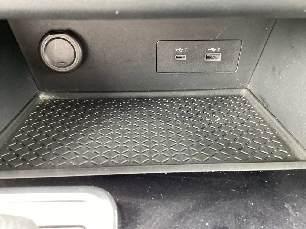 2025 Nissan Pathfinder SV - Photo 21