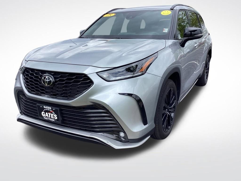 2025 Toyota Highlander XSE - Photo 6