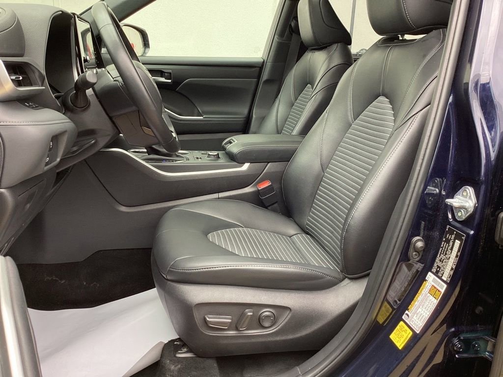 2025 Toyota Highlander XSE - Photo 15