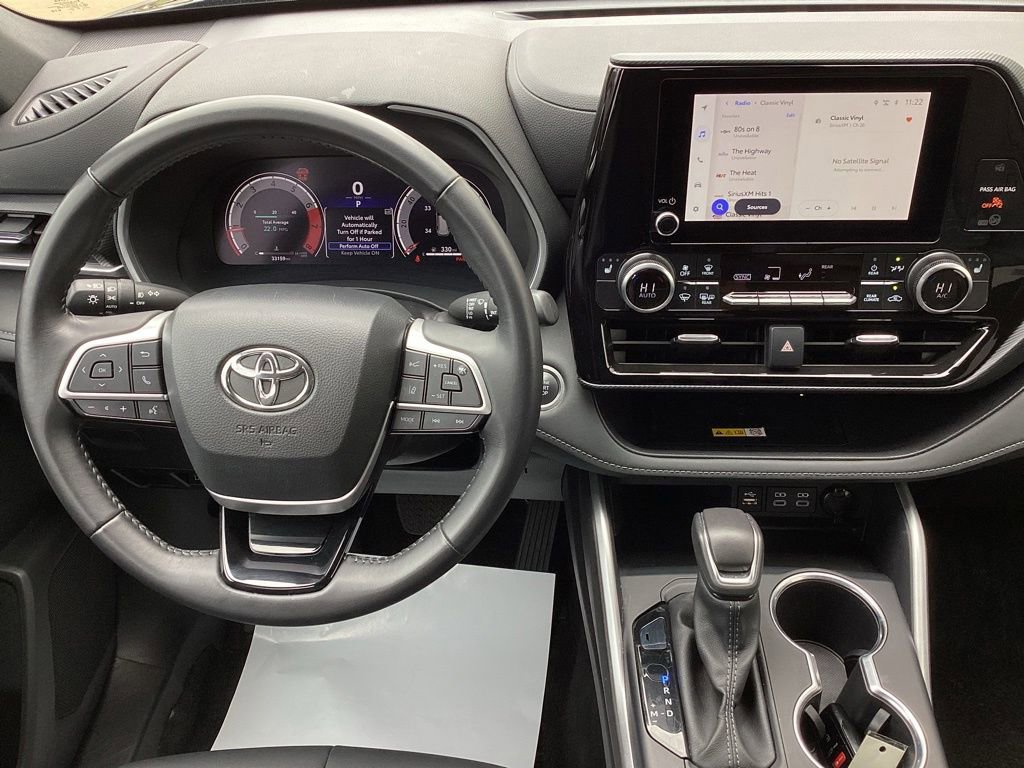 2025 Toyota Highlander XSE - Photo 19