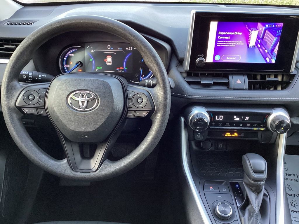 2023 Toyota RAV4 Woodland Edition - Photo 17