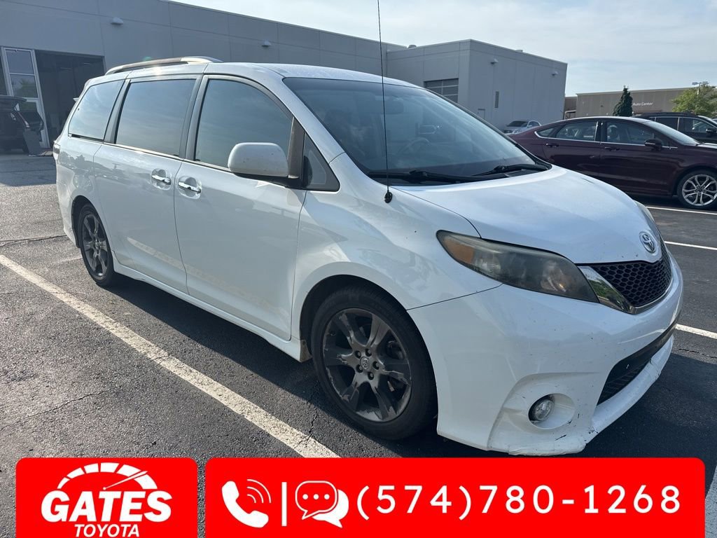 Used 2013 Toyota Sienna SE with VIN 5TDXK3DC8DS298508 for sale in South Bend, IN