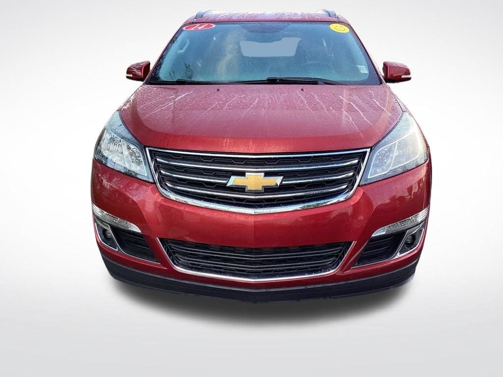 Used 2014 Chevrolet Traverse 2LT with VIN 1GNKRHKD1EJ117107 for sale in South Bend, IN