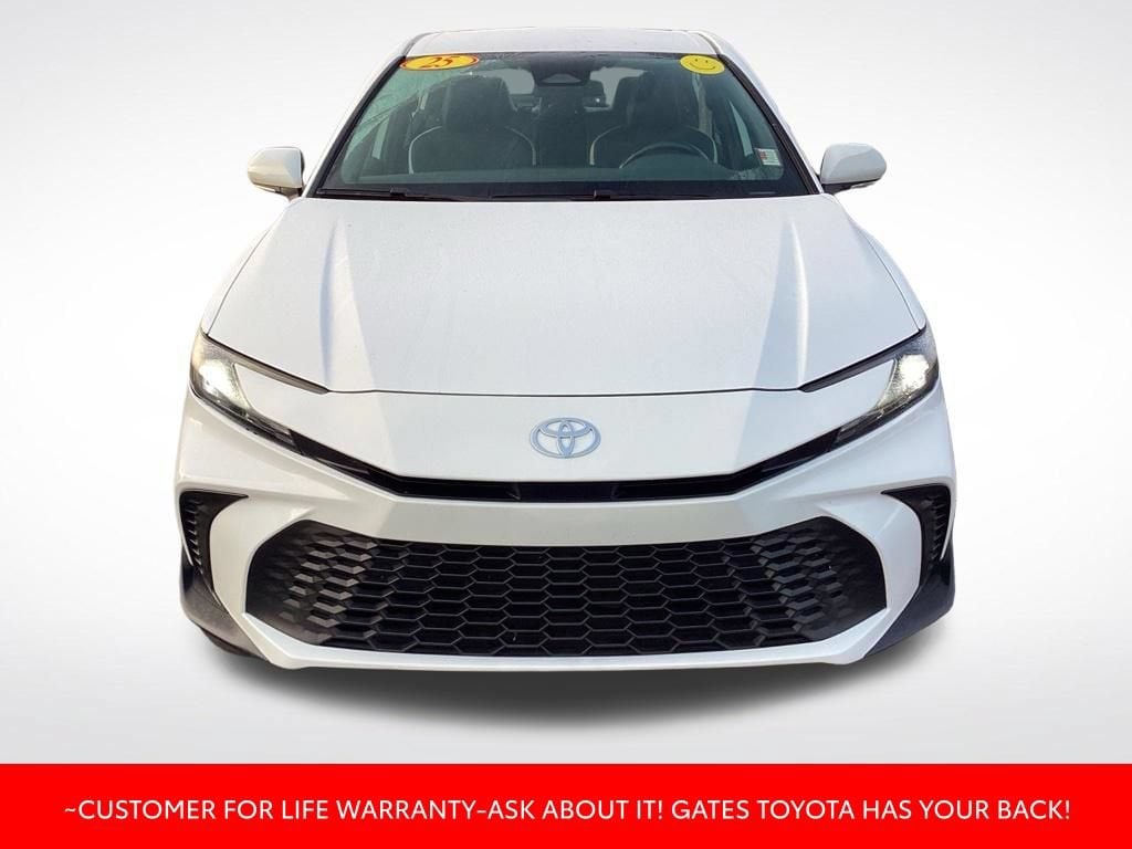 Used 2025 Toyota Camry SE Sedan