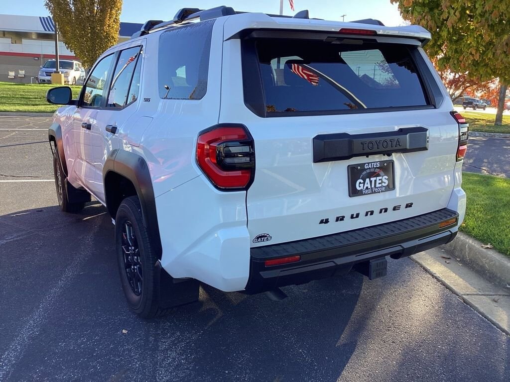 New 2025 Toyota 4Runner SR5 4WD SR5