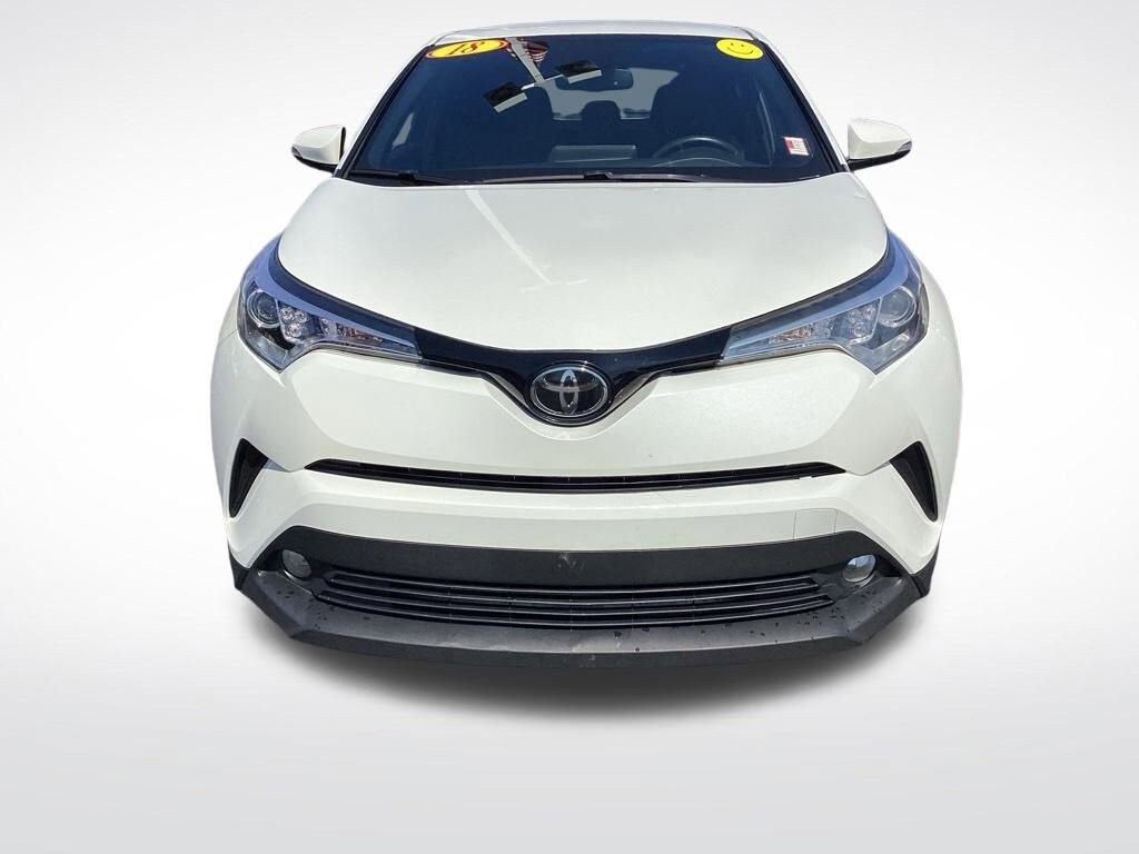 2018 Toyota C-HR XLE Premium photo 2