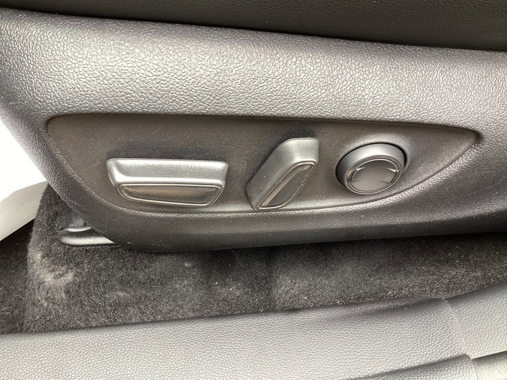 2025 Toyota Highlander XSE - Photo 18