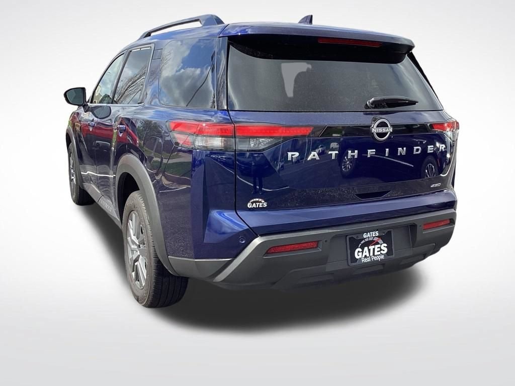 2025 Nissan Pathfinder SV - Photo 7