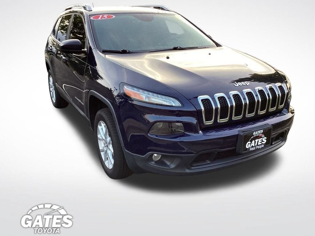 Used 2015 Jeep Cherokee Latitude Sport Utility