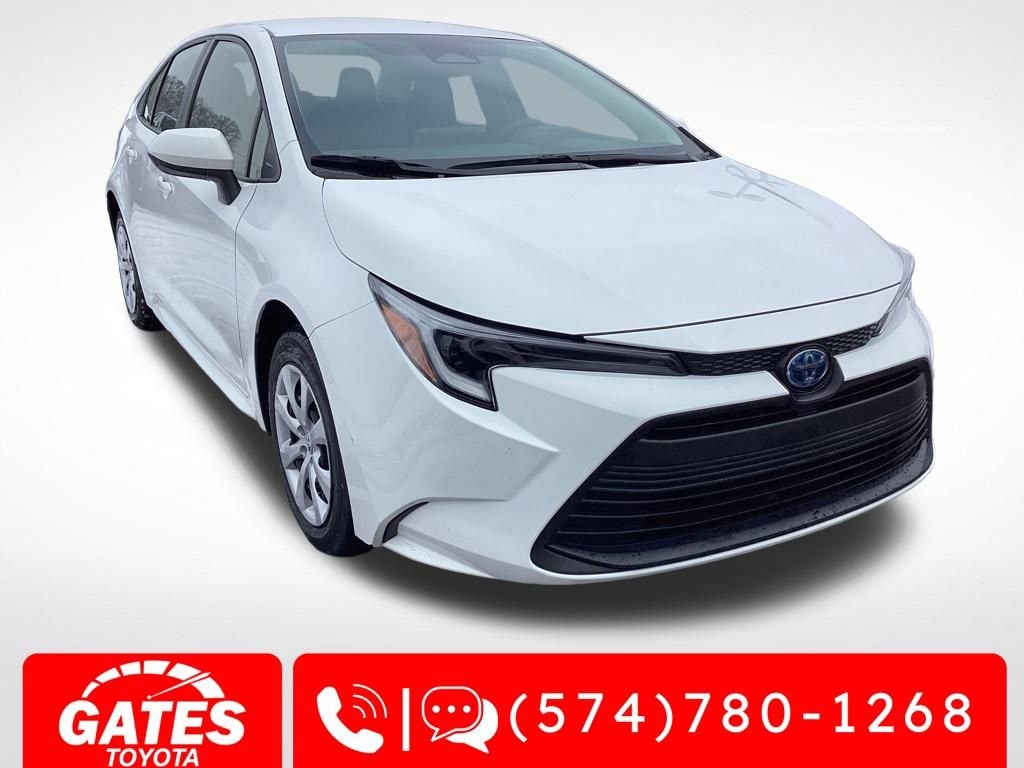 2025 Toyota Corolla LE's photo