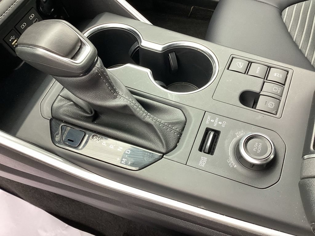 2025 Toyota Highlander XSE - Photo 29