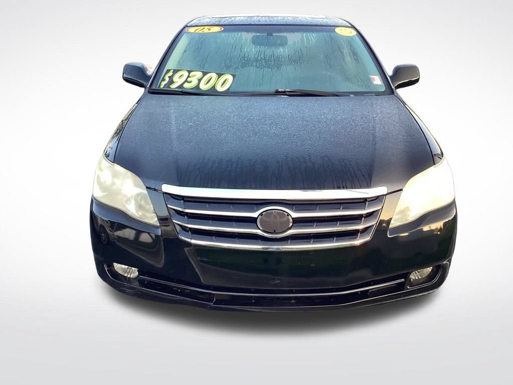 Used 2005 Toyota Avalon XL with VIN 4T1BK36B05U037199 for sale in South Bend, IN