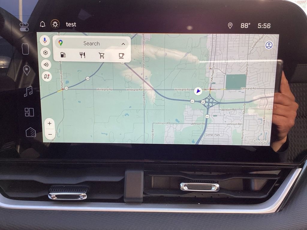 2025 Chevrolet Equinox LT - Photo 17