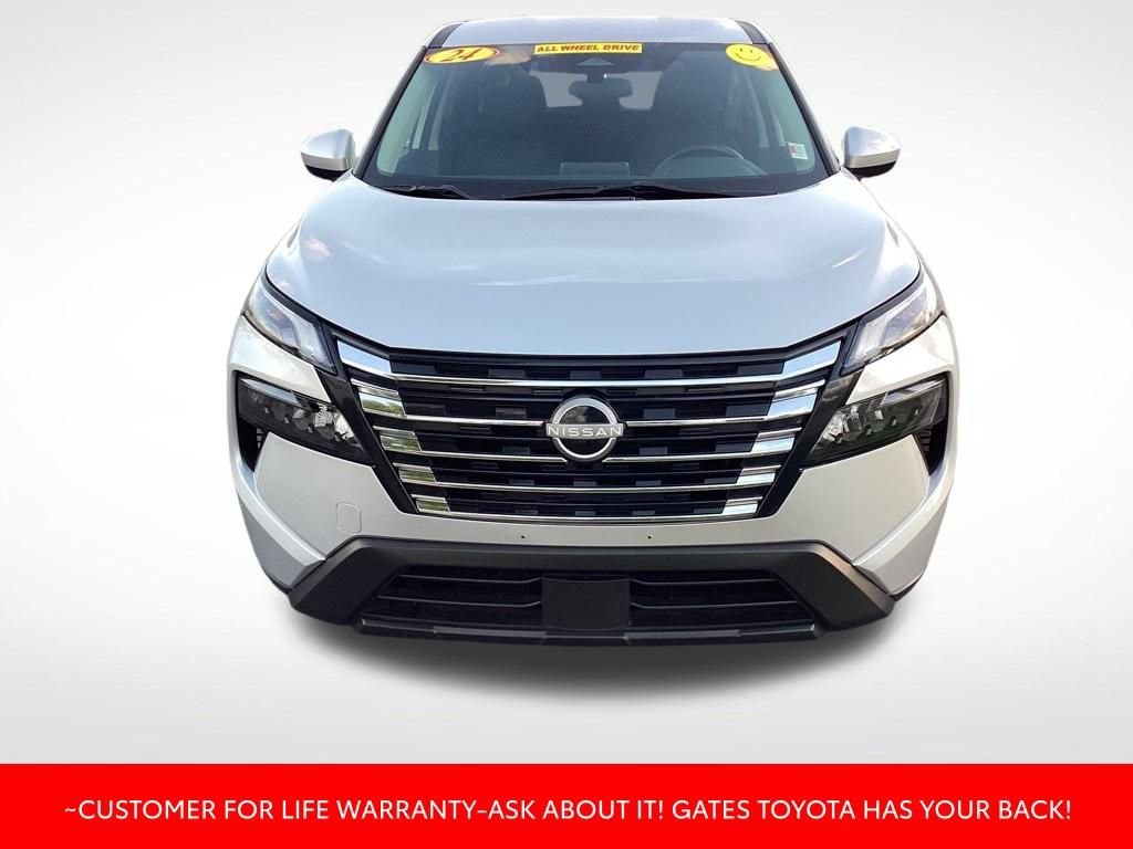 Used 2024 Nissan Rogue SV Sport Utility