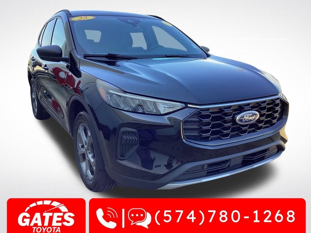 Used 2025 Ford Escape ST-Line Sport Utility