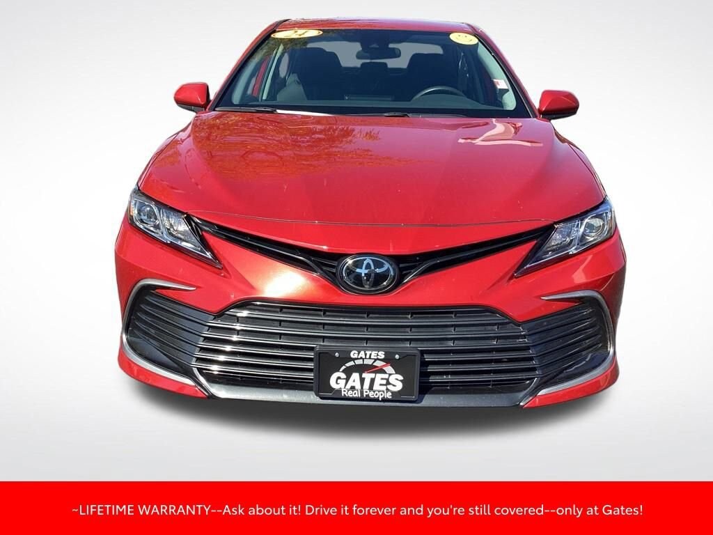 2024 Toyota Camry LE photo 2