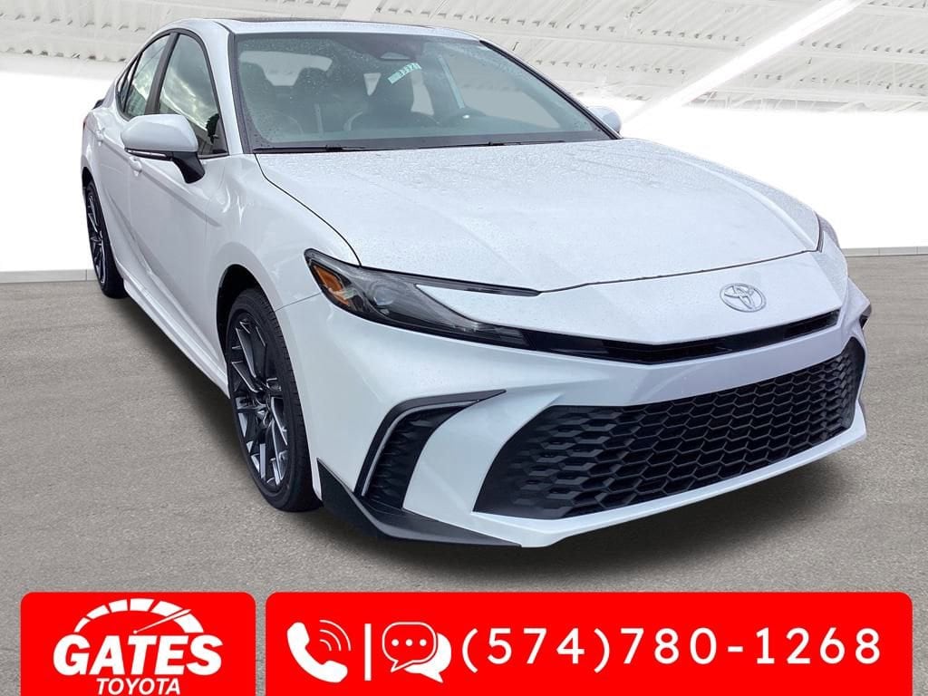 2026 Toyota Camry SE's photo