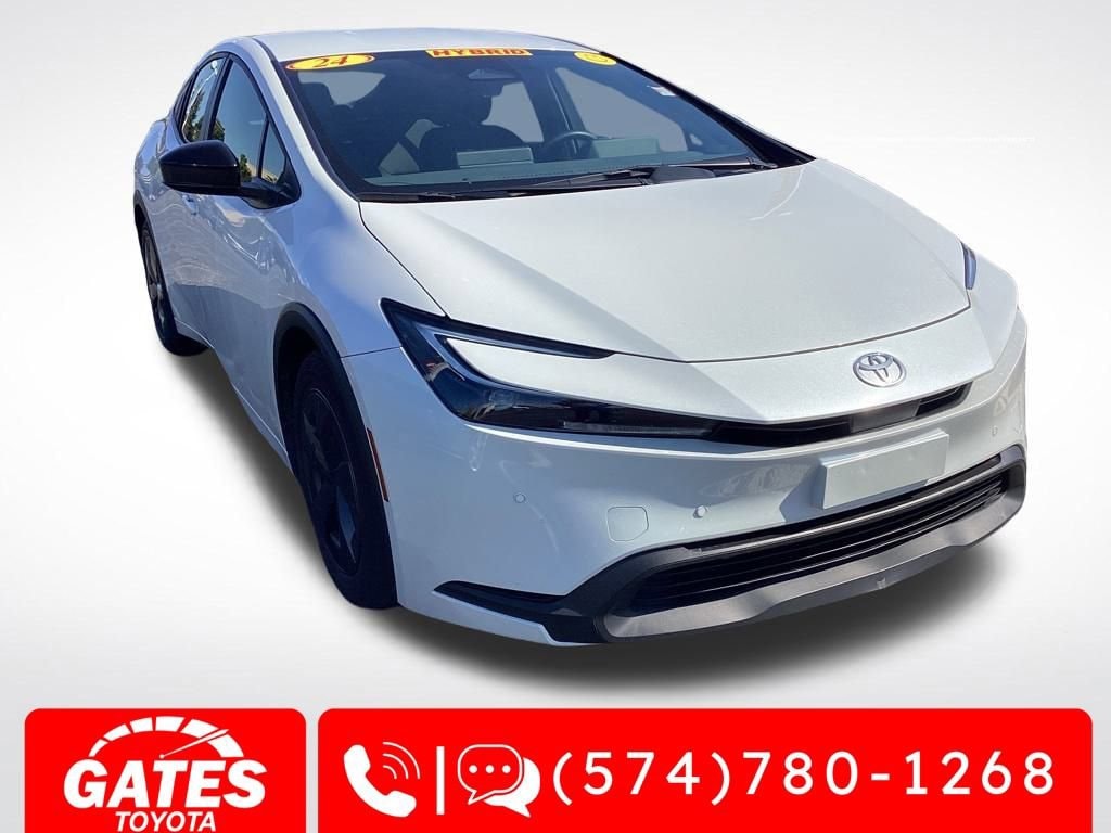 Used 2024 Toyota Prius LE Hatchback