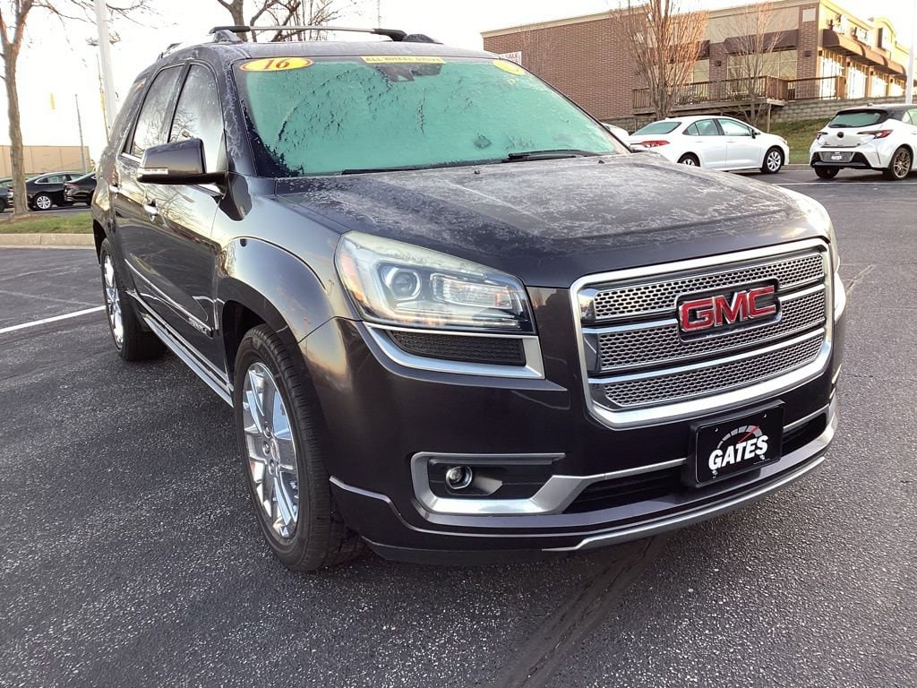 2016 GMC Acadia Denali's photo