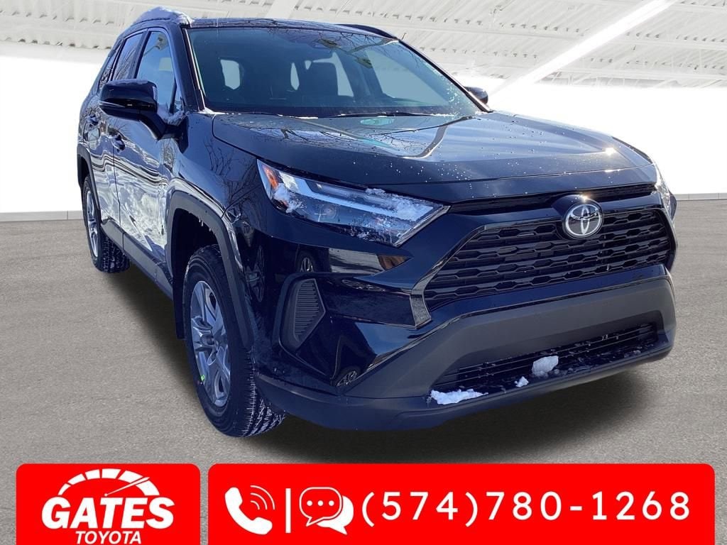 2025 Toyota RAV4 XLE's photo