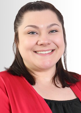 Staff member Natalie Barloga from ID_8764e262b2ee