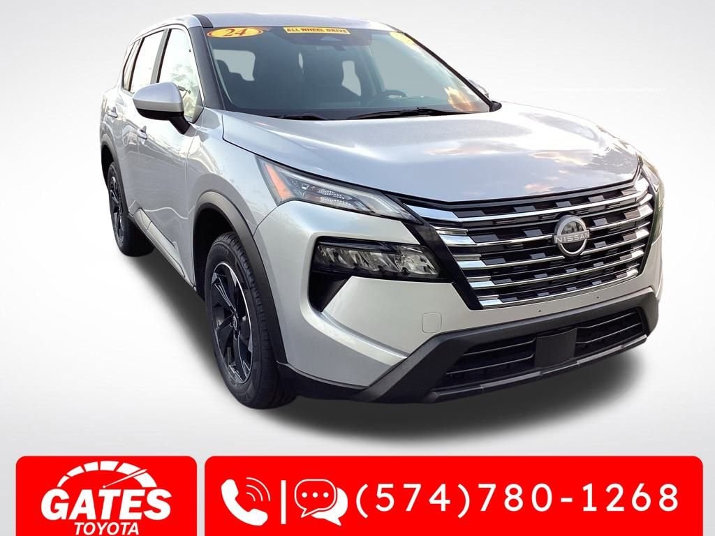 2024 Nissan Rogue SV's photo