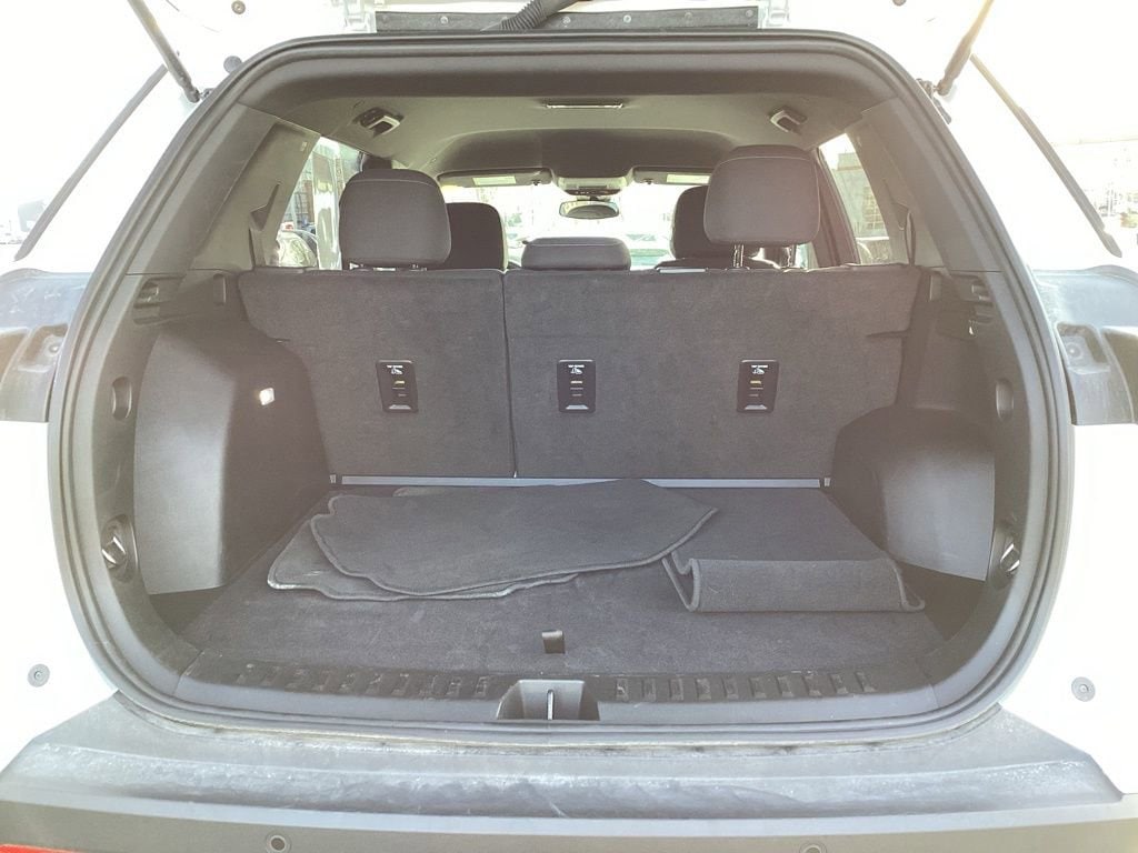 2025 Chevrolet Equinox LT - Photo 10