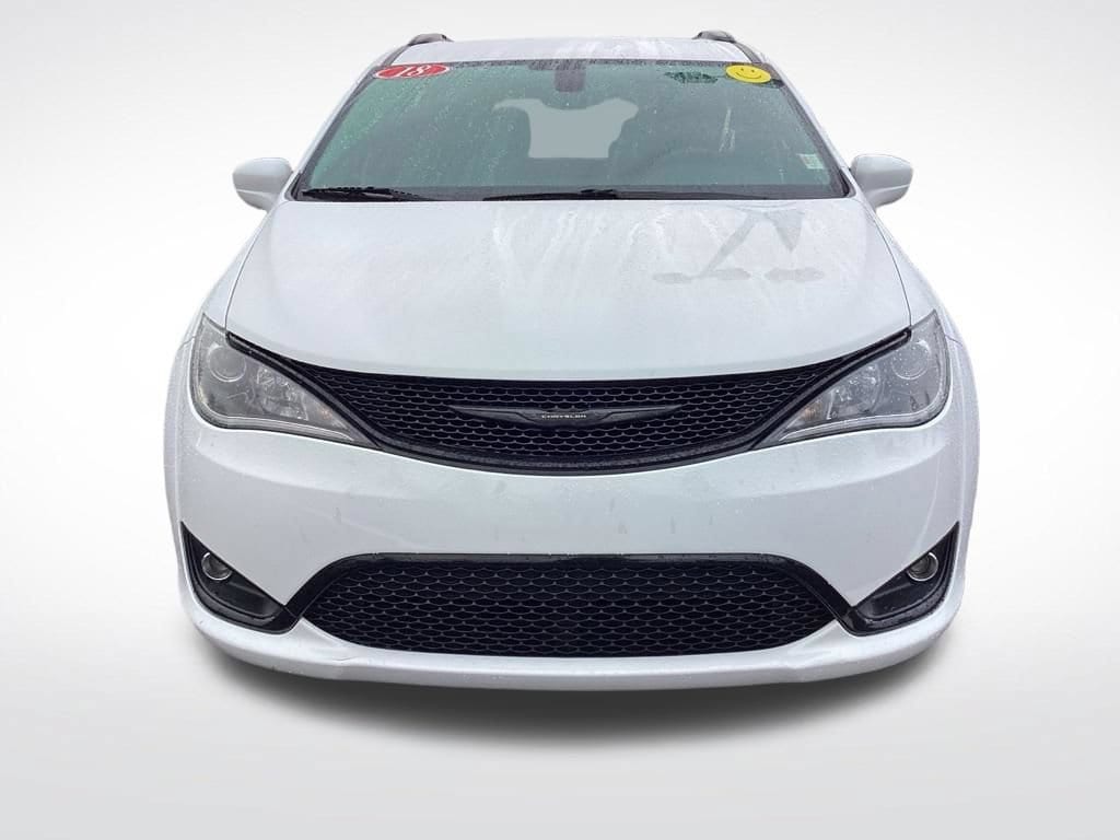 2C4RC1EG8JR236154