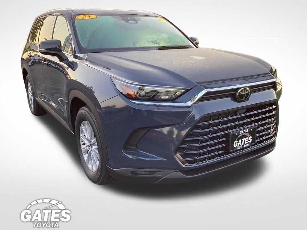 Used 2025 Toyota Grand Highlander XLE Sport Utility