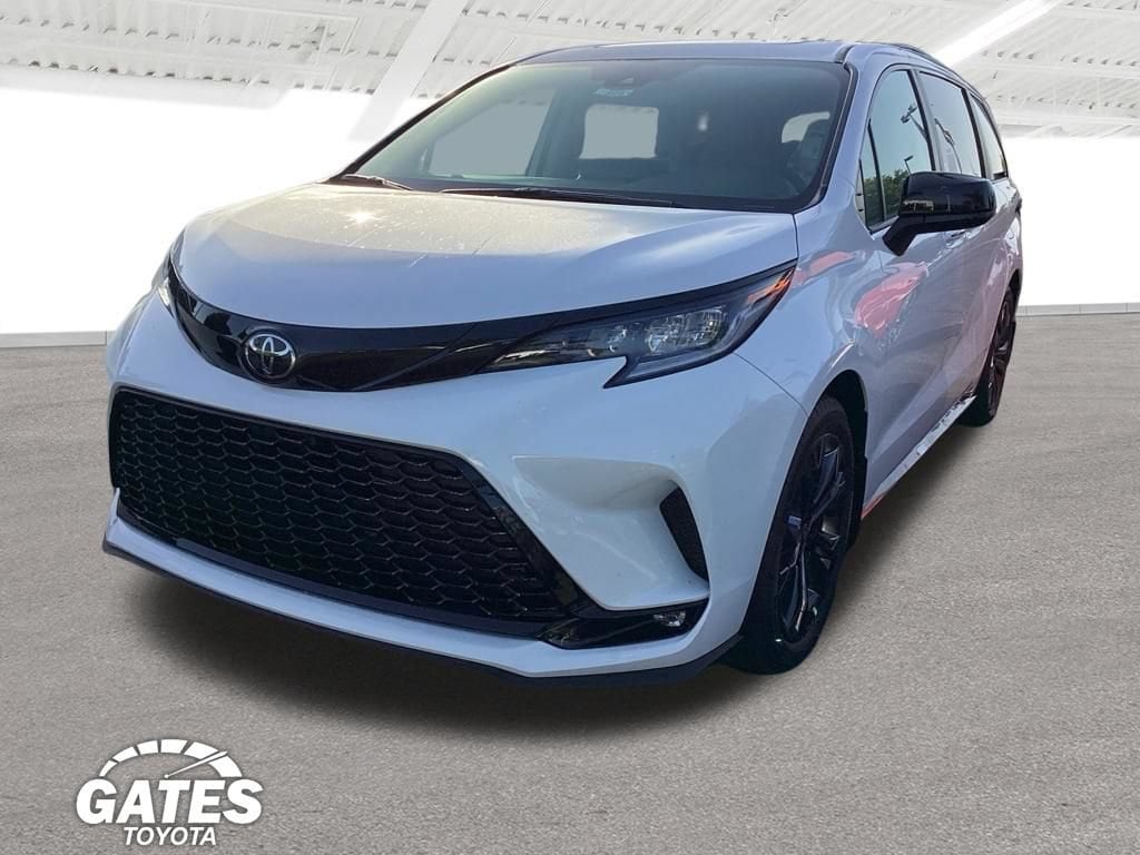 New 2026 Toyota Sienna XSE 7 PASSENGER