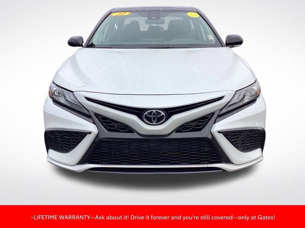 2022 Toyota Camry XSE photo 2