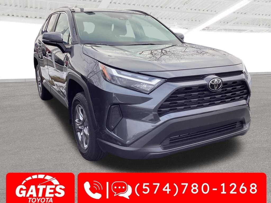 2025 Toyota RAV4 XLE's photo