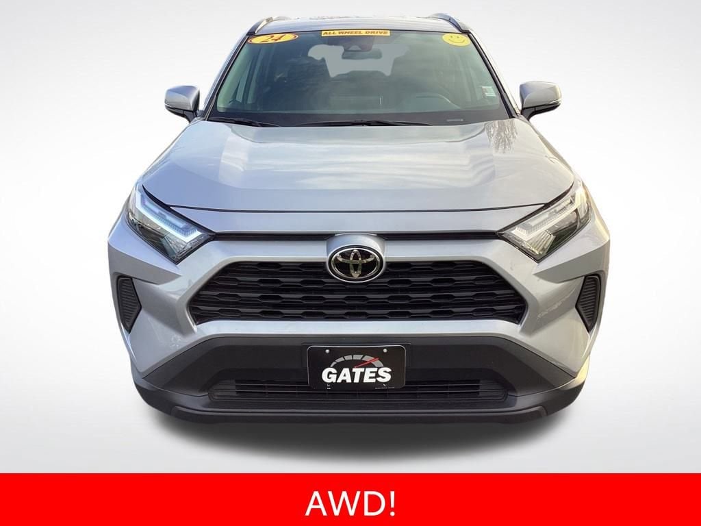 Used 2024 Toyota RAV4 XLE with VIN 2T3P1RFV0RW464286 for sale in South Bend, IN