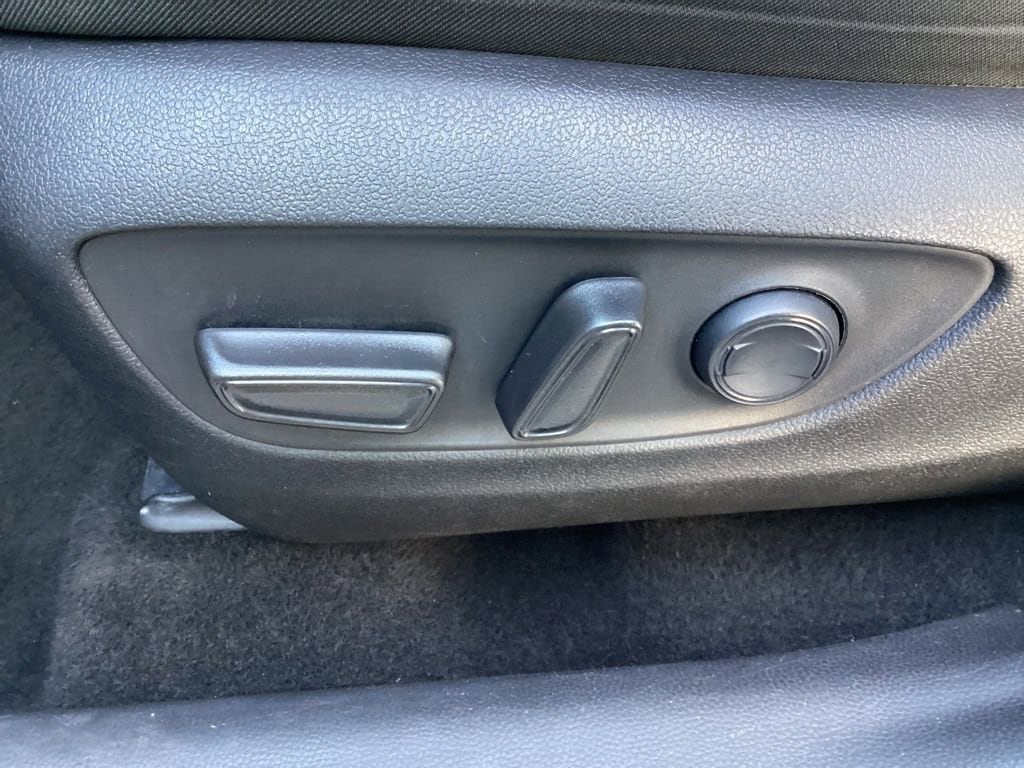 2023 Toyota RAV4 Woodland Edition - Photo 16