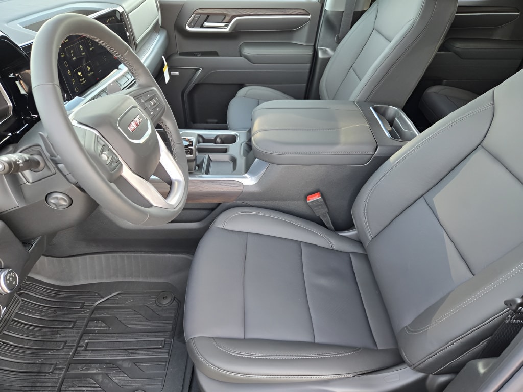 2026 GMC Sierra 1500 SLT - Photo 10