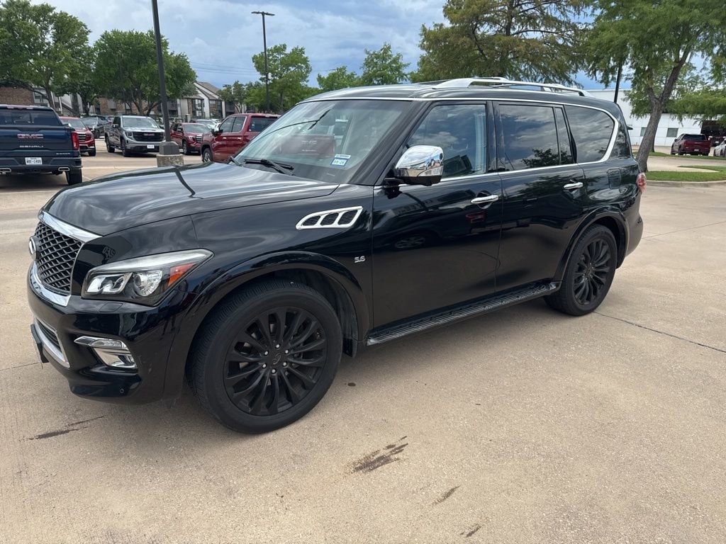 2016 INFINITI QX80's photo