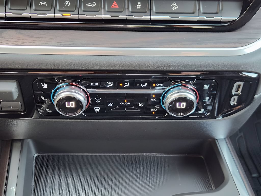 2026 GMC Sierra 1500 SLT - Photo 14