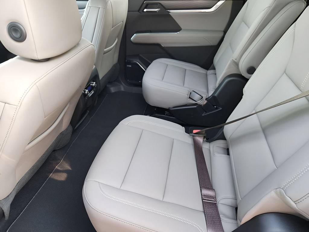 2026 GMC Acadia Elevation - Photo 20