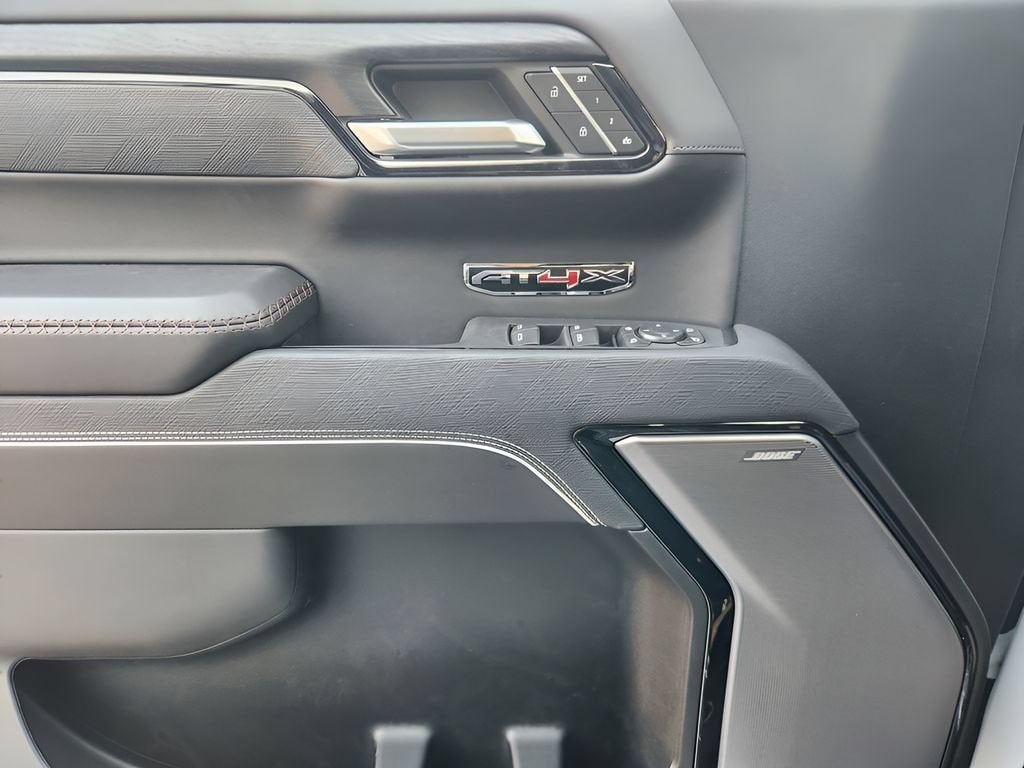 2026 GMC Sierra 1500 AT4X - Photo 15