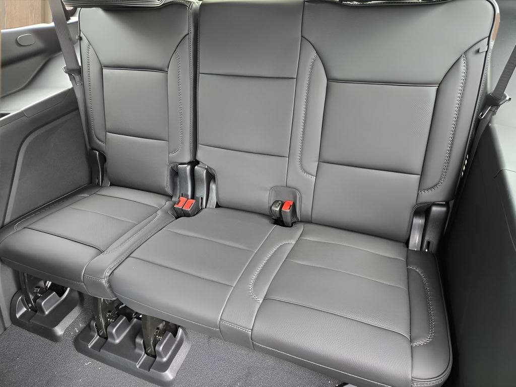 2026 GMC Yukon Denali - Photo 21