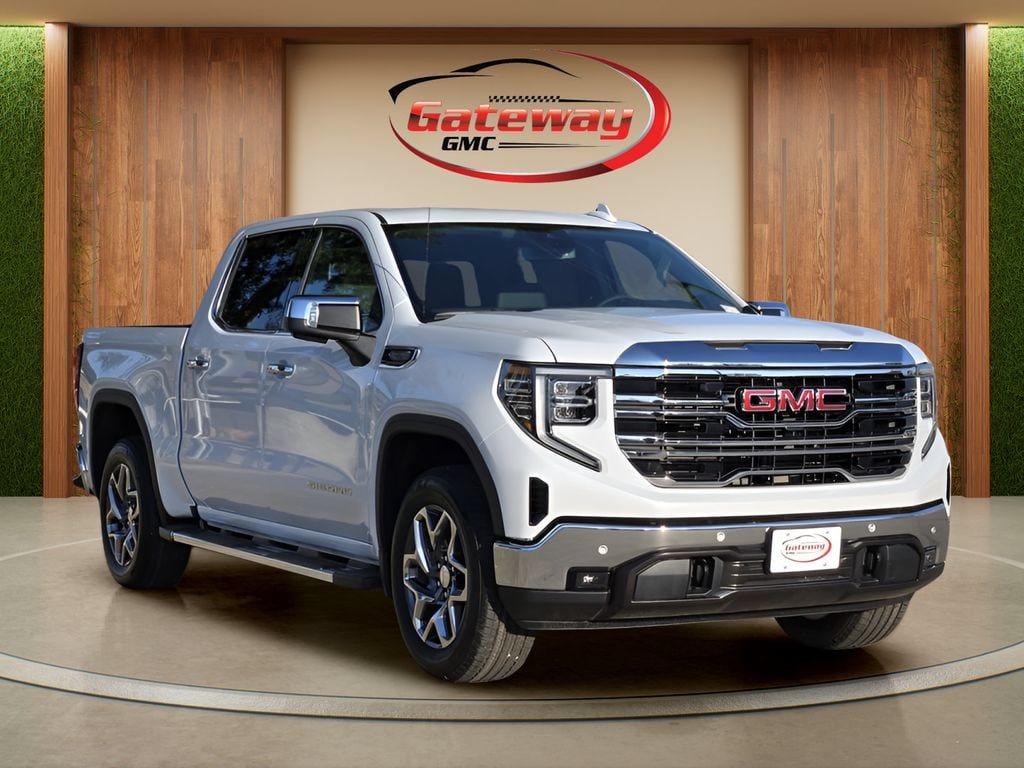 2026 GMC Sierra 1500 SLT - Photo 2