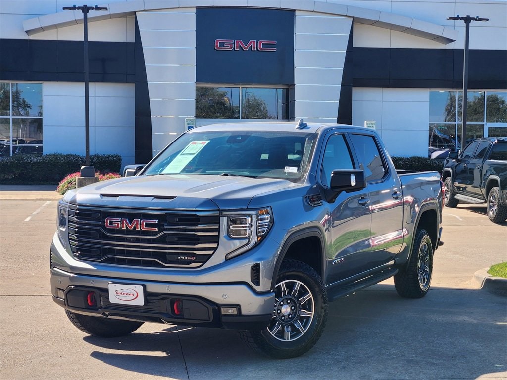 2023 GMC Sierra 1500 AT4's photo